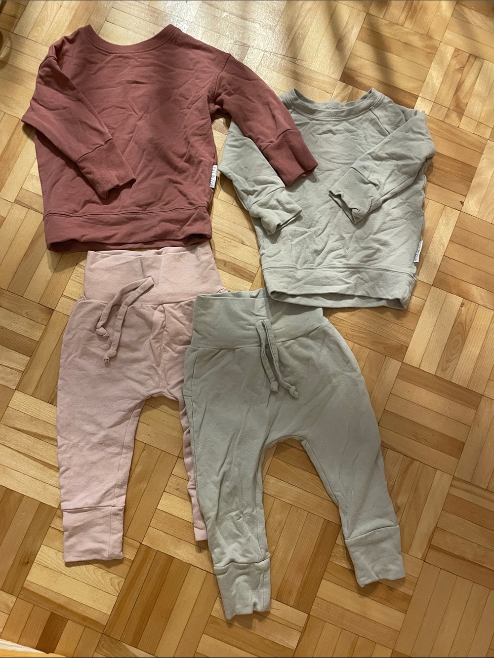 Kids Two-Piece Cozy Jogger Set in Mauve and Sage